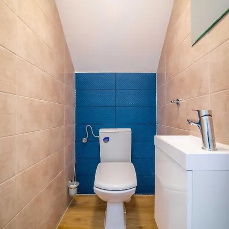 Amber بيت للعطل ريفال