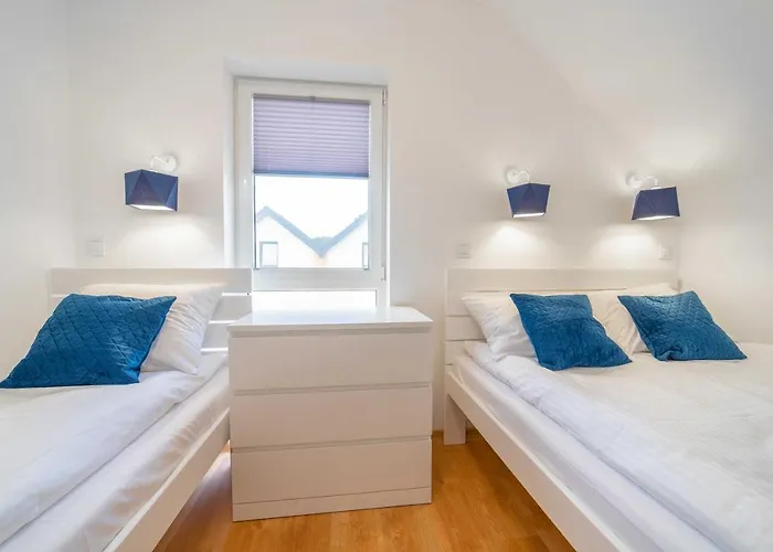 Amber 別荘 レバル